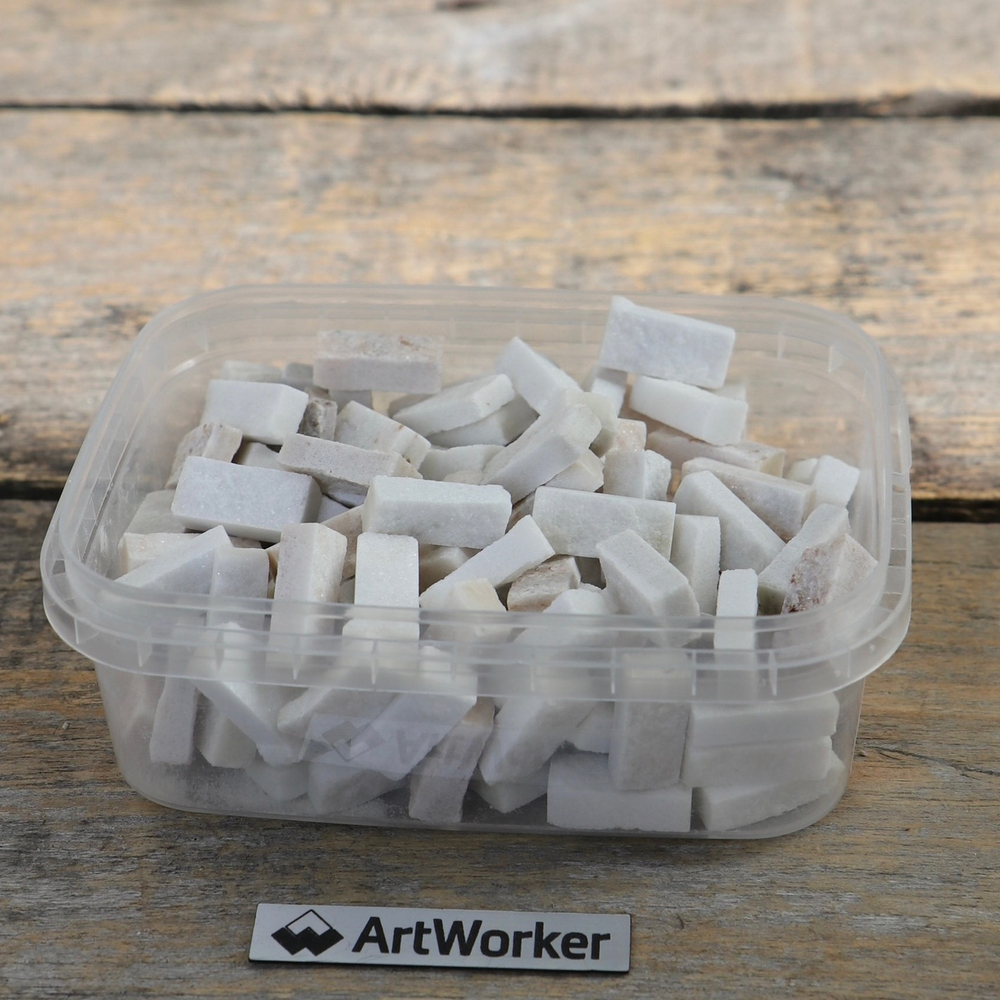 Колотый натуральный камень NS239, 350гр