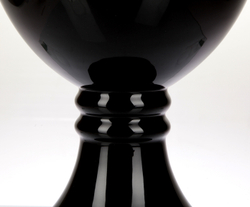 Элитная ваза декоративная Preto Branco черная от Antonio Rosa