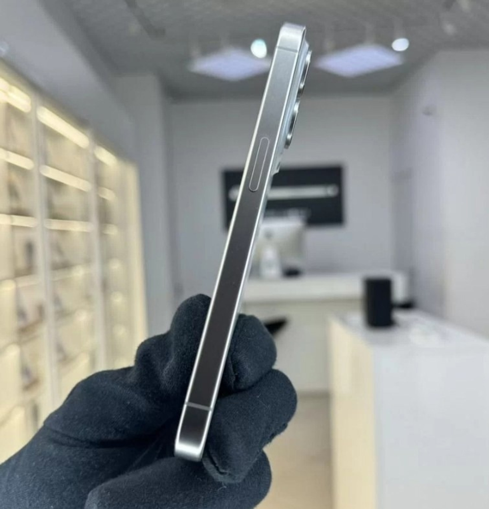 iPhone 15 Pro, 256 ГБ б/у