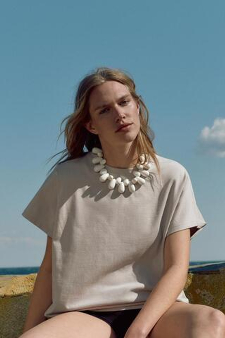 ZARA ФУТБОЛКА ИЗ ХЛОПКА, ПЕСОЧНЫЙ