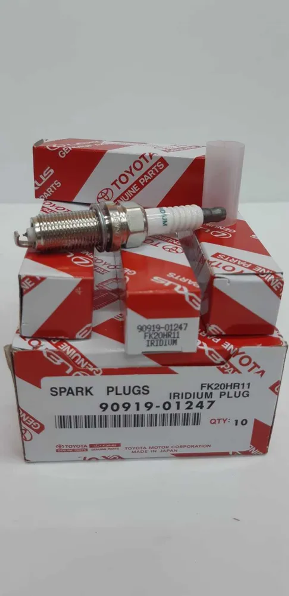 Свеча зажигания Toyota 9091901247 FK20HR11 (1шт)