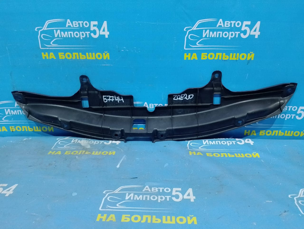 Накладка на рамку радиатора TOYOTA WISH 2009-2017