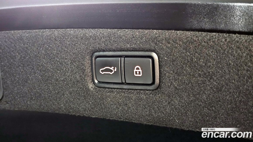 Genesis G90 3.8 AWD (05.2021)