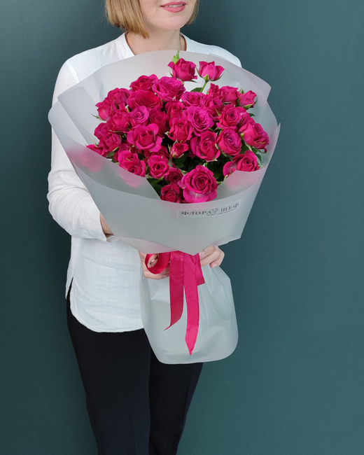 Букет кустовая роза яркая,11 веток(00274)