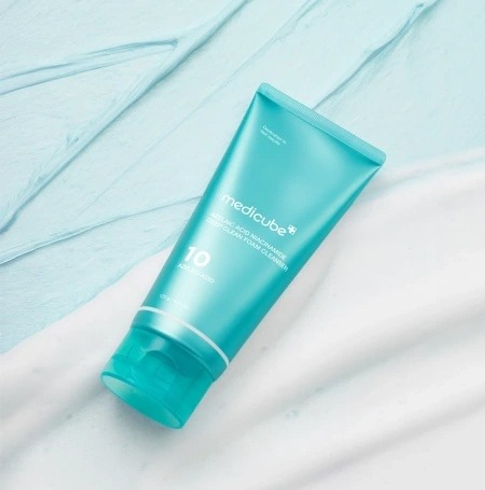 Medicube Azelaic Acid Niacinamide Deep Clean Foam Cleanser очищающая пенка с азелаиновой кислотой