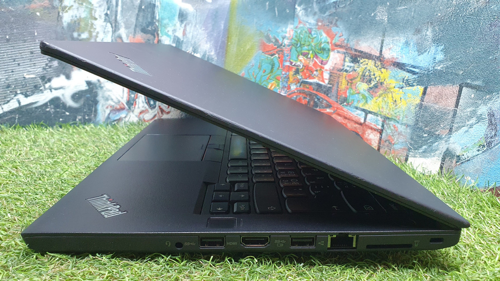 Ноутбук Lenovo i5-7/8Gb/FHD/ThinkPad T470 20hes09d0l/Windows 11