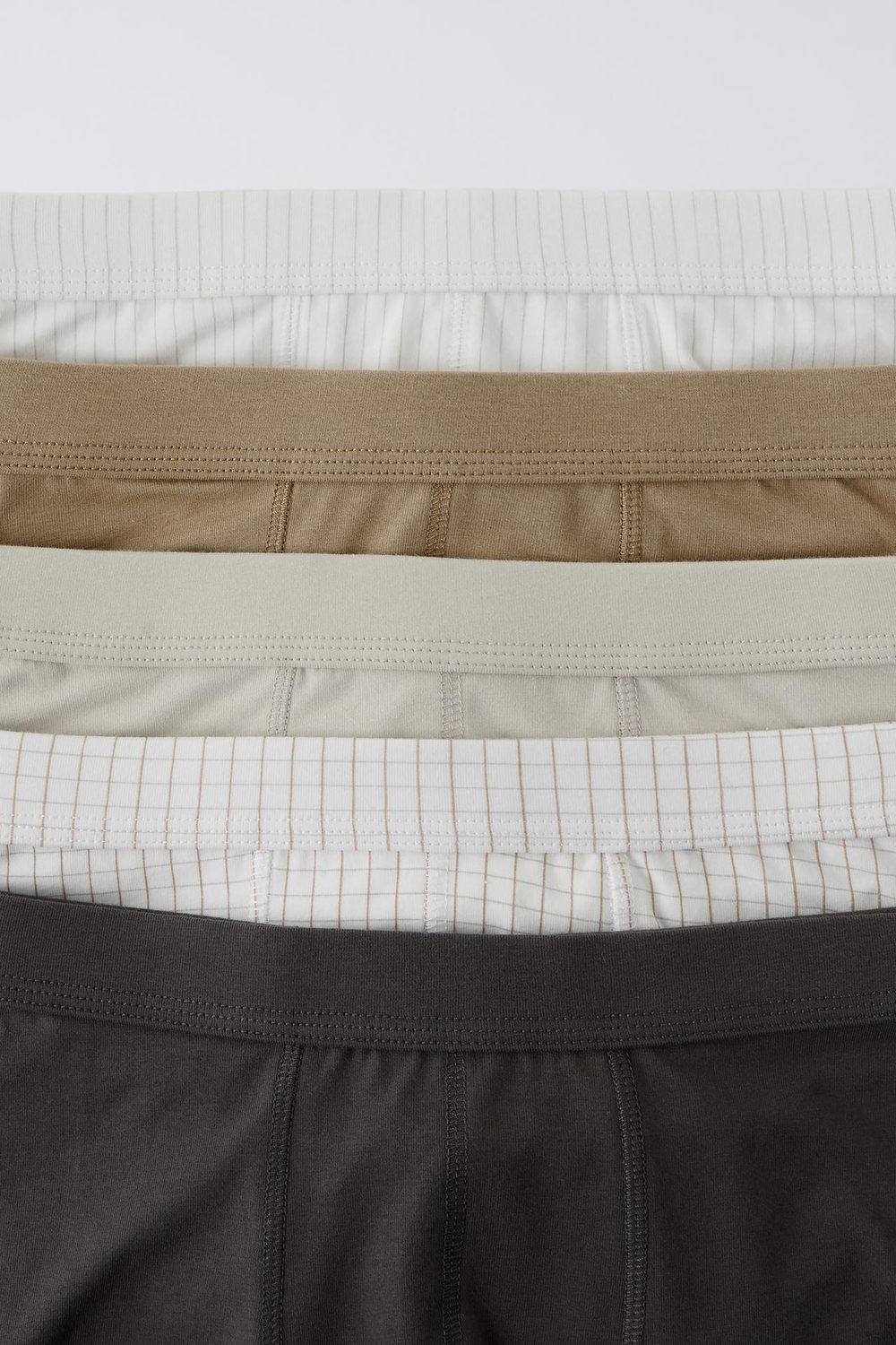 ZARA НАБОР ИЗ ПЯТИ ТРУСОВ-БОКСЕРОВ В КЛЕТКУ, СЕРЫЙ