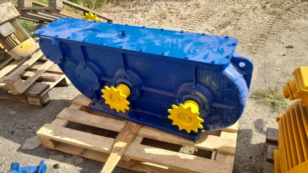 код 417113487 Редуктор 1Ц2У-250-25-21У3