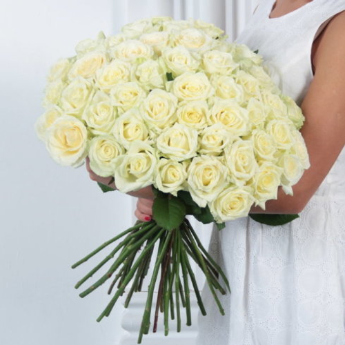 Купить Букет 51 белая роза Avalanche