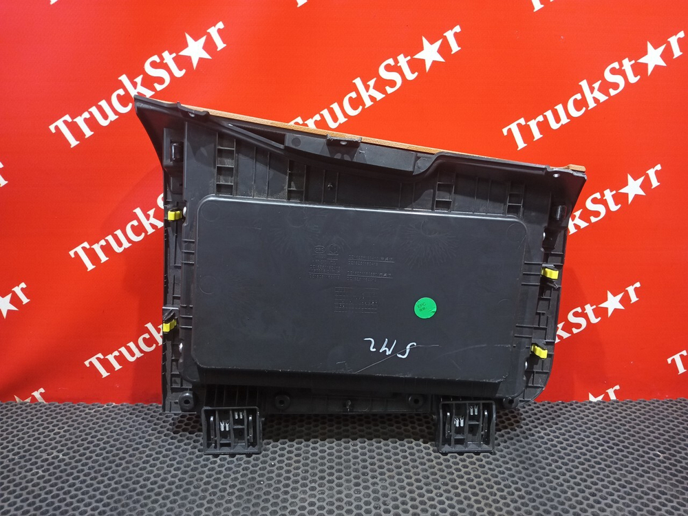 Столик салона кабины  2023г.