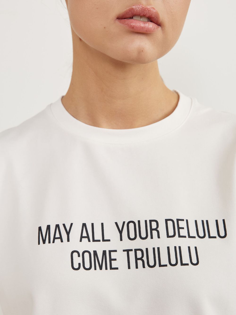 ФУТБОЛКА SHAMELESS DELULU