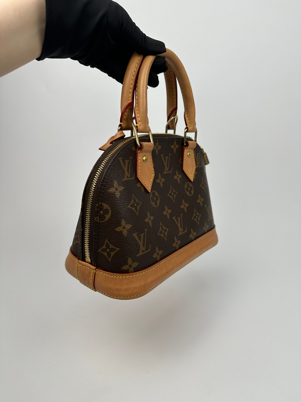 Сумка Louis Vuitton Alma BB