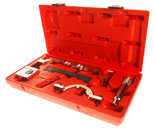 JTC-4440 - Набор приспособлений для фиксации коленвала и распредвала (OPEL,VAUXHALL,CHEVROLET) JTC - Комплектация 

Фиксатор для установки задающих датчиков распредвалов EN-49977-100;
Фиксатор распредвала OPEL EN-953-A / KM-953-A;
Фиксатор коленвала OPEL KM 952;
Фиксатор маркерного диска датчика распредвала EN-49978;
Шаблон для установки положения впускного распредвала EN-49977-200;
Фиксирующий штифт для натяжителя ГРМ Opel KM-955-2 (4 мм);
Штифт для натяжителя KM-955-1 (2.5 мм)


Описание

Используется для блокировки распределительного и коленчатого валов.



Применение

Opel/Vauxhall/Chevrolet 1.0, 1.2, 1.4 бензиновый двигатель (цепь).
Тип двигателя:

1.0: A10XEP,
Ecoflex: A10XEP.
1.2: A12XEL, L2Q/ A12XEL, LWD/ A12XEL,
Ecoflex: A12XER, A12XEL.
1.4: A14XEL, L2Z/ A14XEL , LDD/A14XER, A14XEL, LUJ/A14NET
Ecoflex: A14XER, LDD,LUH/ A14NEL, LUJ/A14NET, LUU
Turbo: LUJ/A14NEL, LUJ/A14NET.