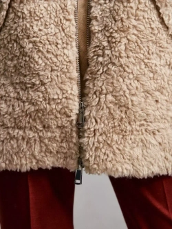 Шуба женская чебурашка тедди экомех, бежевая, SilverFox