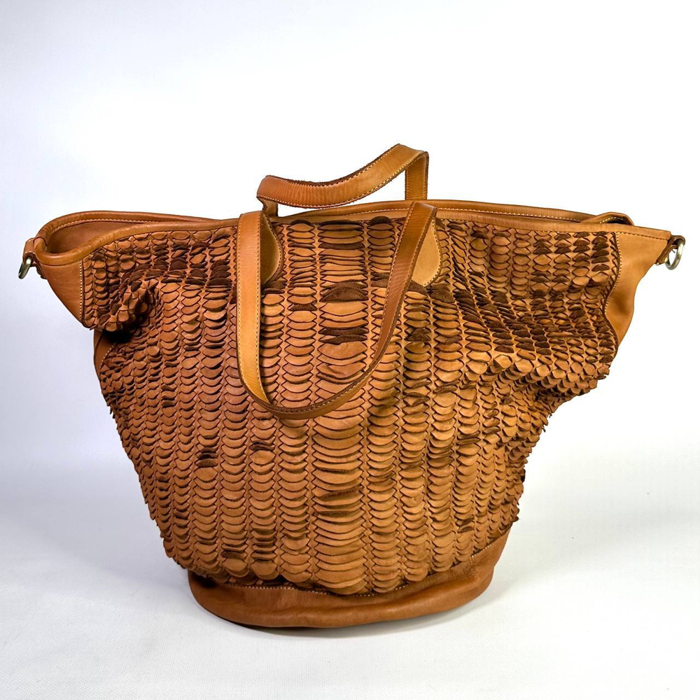 Женская большая плетеная сумка цвета whisky