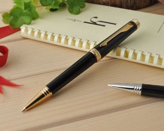 Шариковая ручка Parker Premier Lacque K560, цвет: Black GT, S0887840