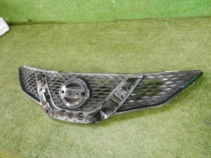 Решетка радиатора Nissan Qashqai J11 (2013-2019)