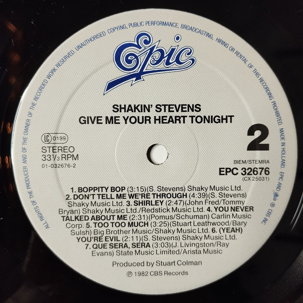 Винтажная виниловая пластинка LP Shakin Stevens Give Me Your Heart Tonight (Holland 1982)