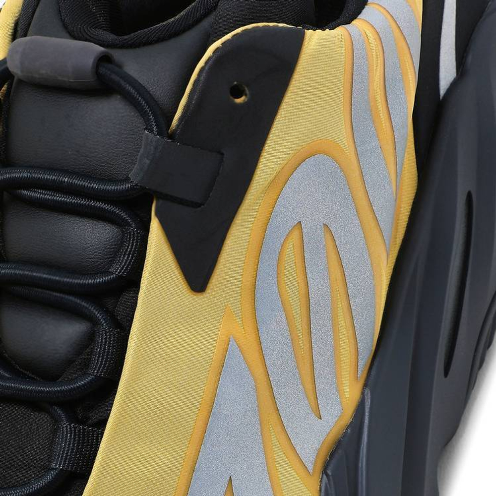 Кроссовки Adidas Originals Yeezy Boost 700 Mnvn Honey Flux