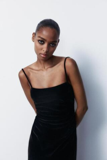 ZARA ПЛАТЬЕ МИДИ СО СБОРКАМИ И БАРХАТНЫМИ БРЕТЕЛЯМИ, ЧЕРНЫЙ