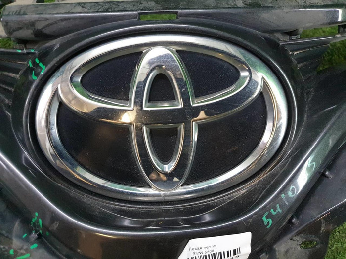 Решетка радиатора Toyota Camry xv70 (2017-2021)