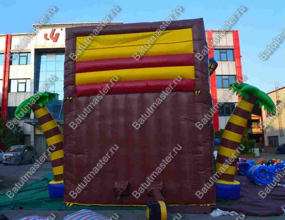 Надувной корабль "Пираты Карибского моря", 11*5,5*6 м