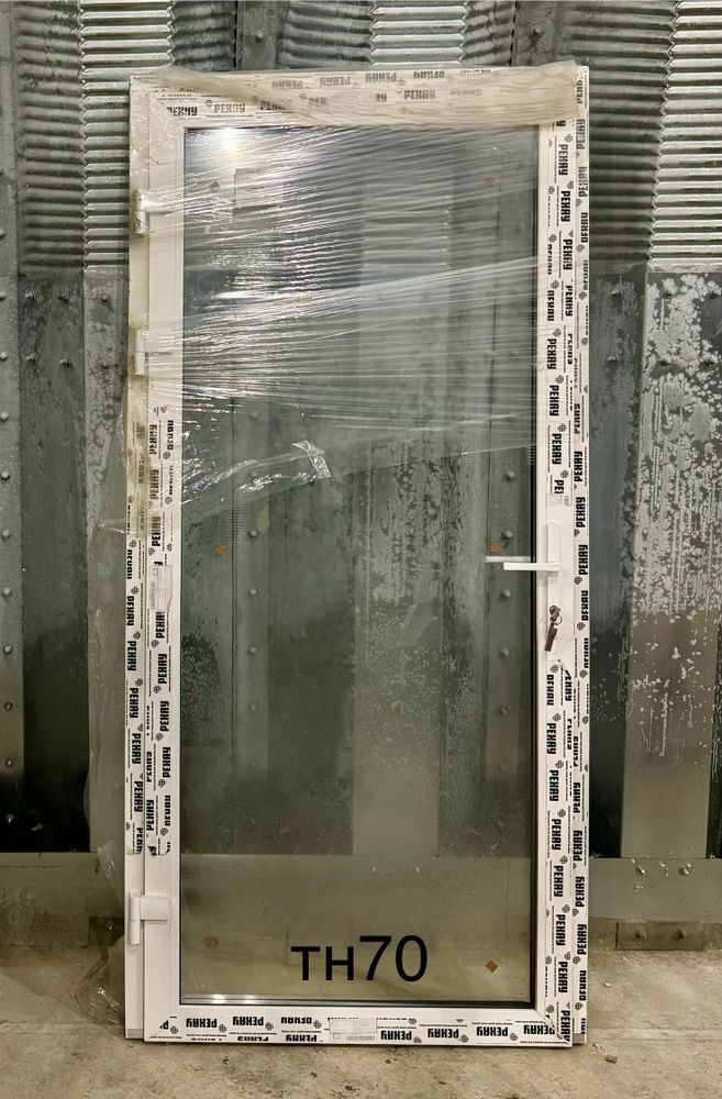 Пластиковая дверь 2040(в) х 960(ш) лев РЕХАУ новая