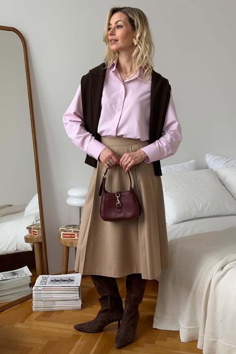 Юбка со складками бежевая вискоза (Размер 42)