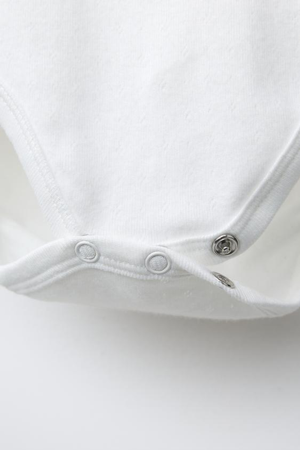 ZARA НАБОР ИЗ ТРЕХ БОДИ С СЕРДЕЧКАМИ, ЭКРЮ