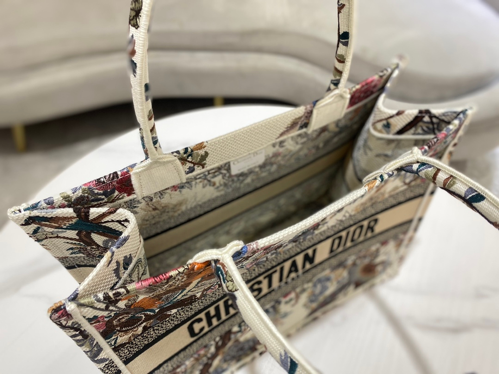 Christian Dior Book Tote 36 cm