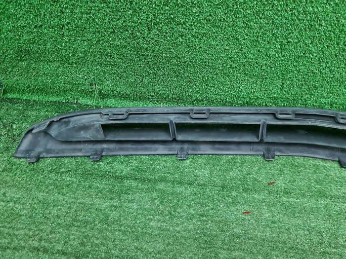 Решетка переднего бампера Mercedes E W213 (16-21)