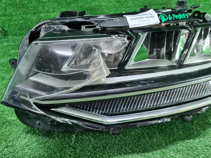 Битая Фара левая VW Tiguan 2 (2020-н.в.) LED
