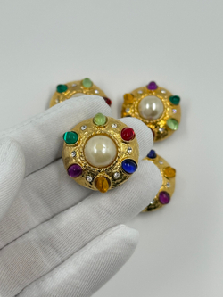 Накладка на пуговицу с разноцветными вставками NONY