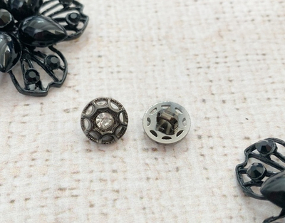 Пуговицы на ножке, d 12мм