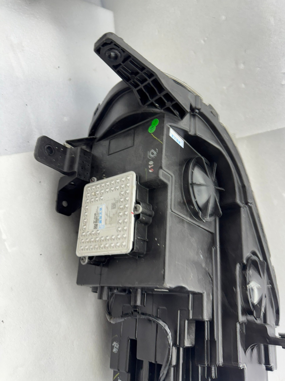 Фара передняя LED левая/правая оригинал для Roewe RX5 MAX