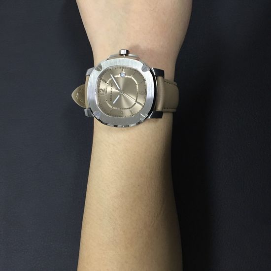 Женские наручные часы Burberry BBY1500