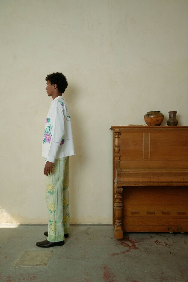 Рубашка с Фиолетовыми Вышитыми Цветами / Violet Criss-Cross Flowers Long Sleeve белая - фото 3