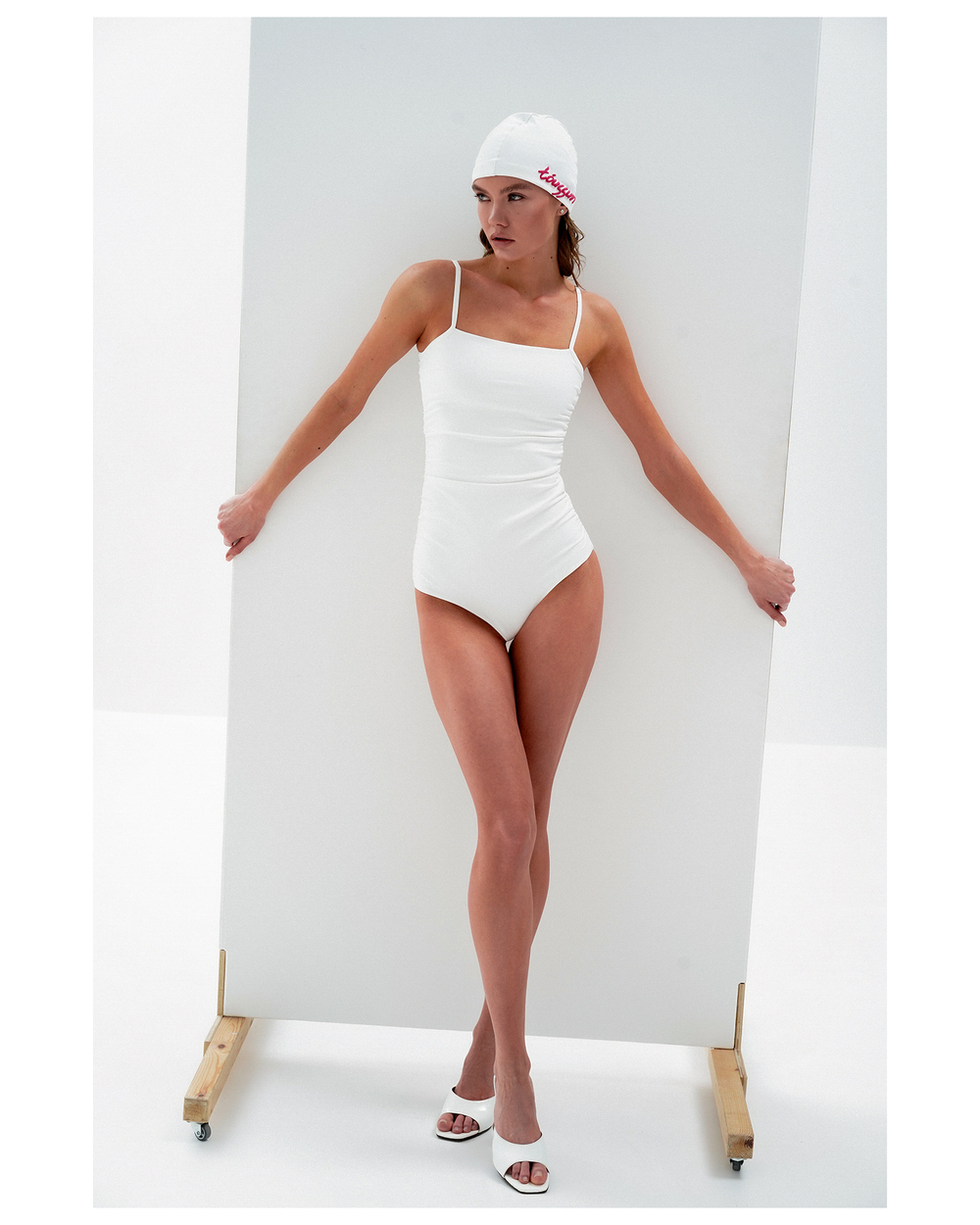 №027 Сплошной (белый)