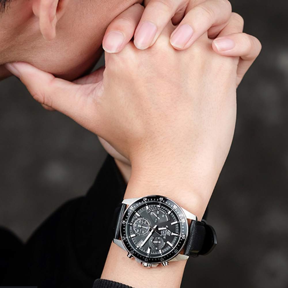 Часы CASIO EDIFICE 100, EFV-540L-1AVUPR