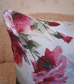 Декоративная гобеленовая наволочка для интерьерной подушки Акварельные розы 68х47