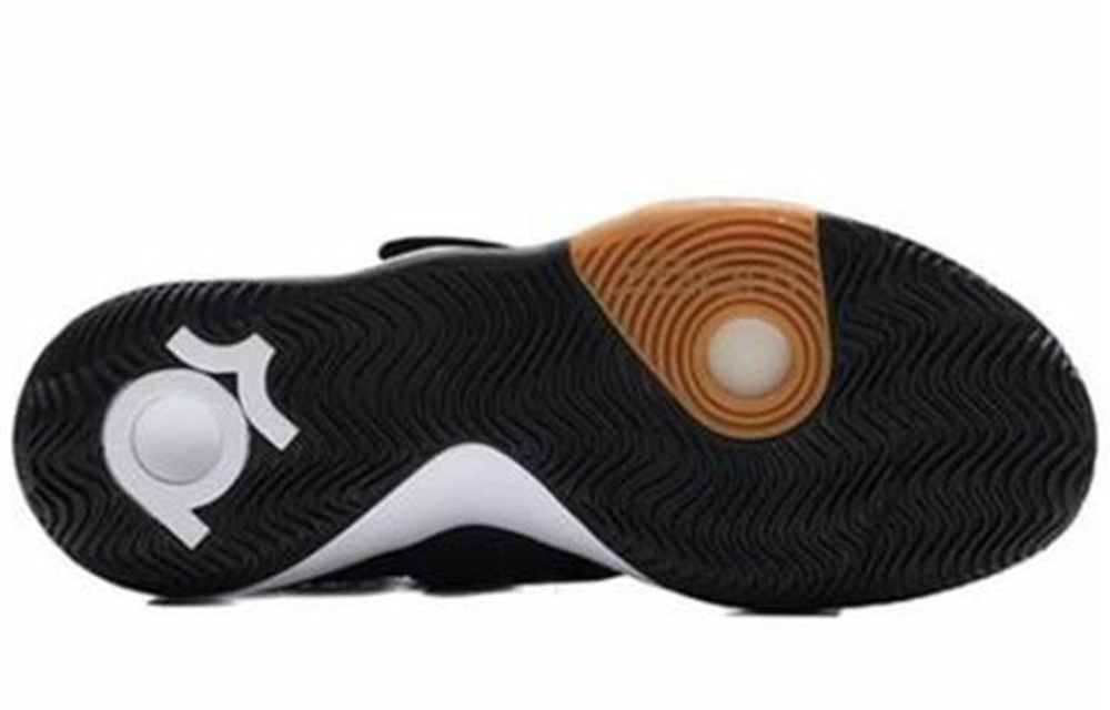 Кроссовки Nike Trey 5 Vi