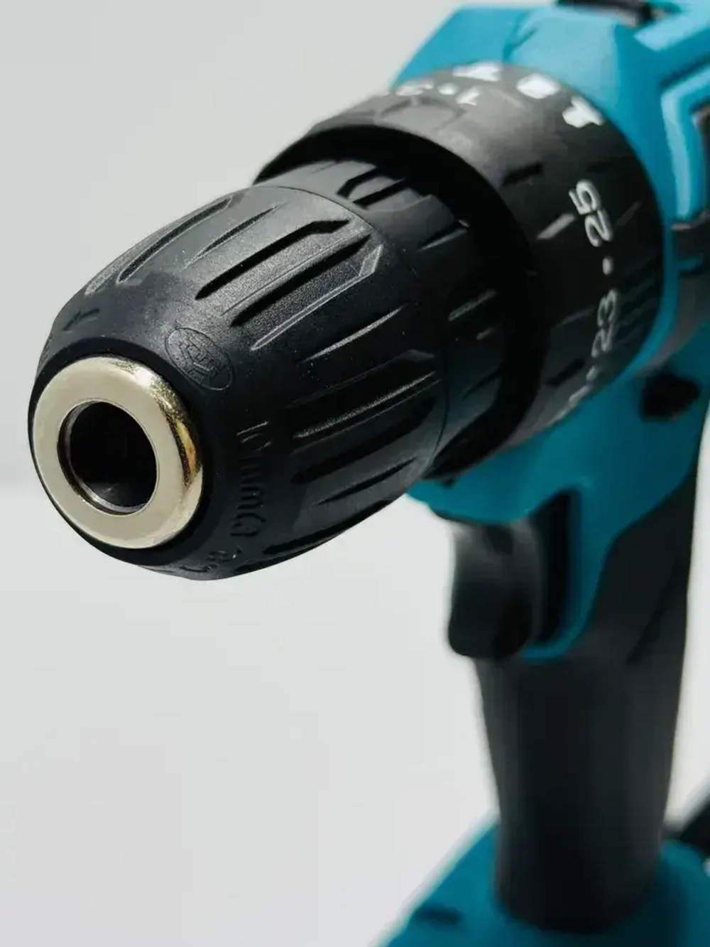 Шуруповерт - дрель аккумуляторный 24v набор кейс