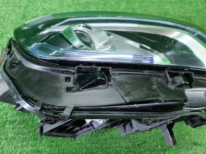 Фара правая Mercedes GLB X247 (2019-2023) LED