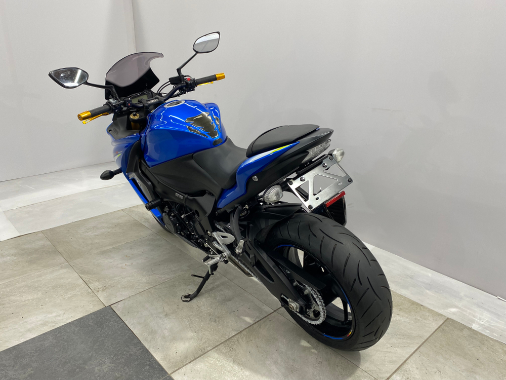 Suzuki GSX-S1000F 049278