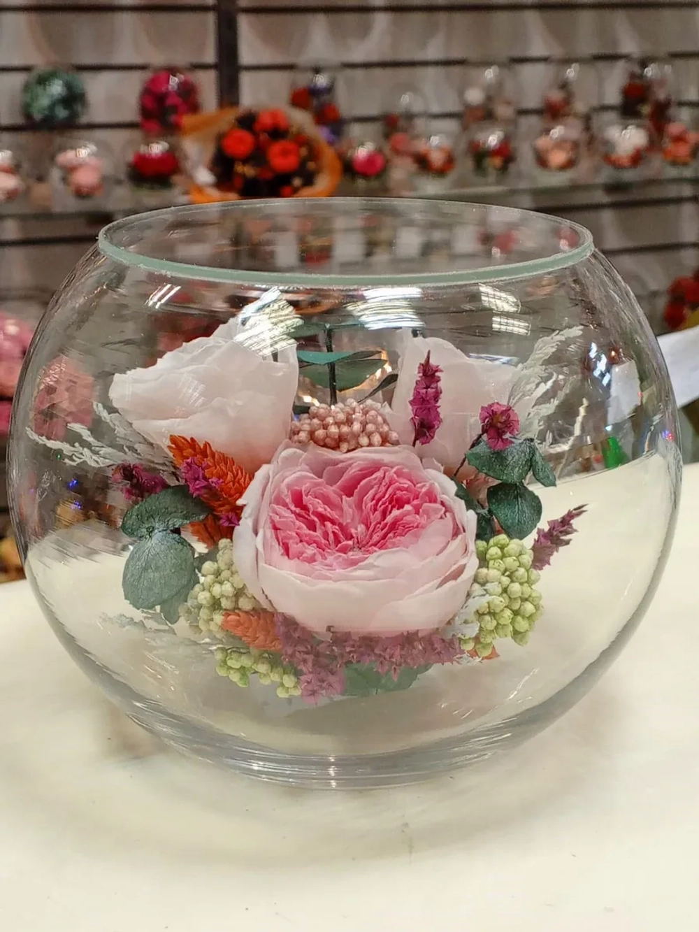 Натуральные пионы в стекле, вакуум