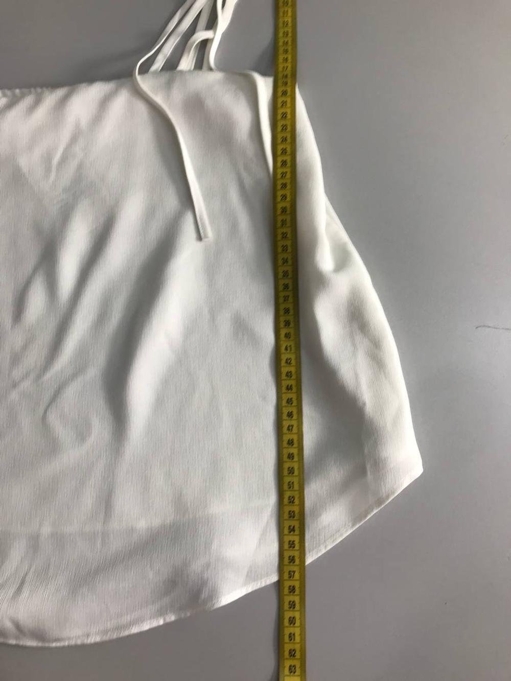 Топ River Island на тонких бретелях, маркировка 10, визуально на 46 размер