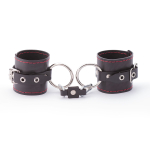 Черные однослойные кожаные наручники с контрастной строчкой (Цвет: черный)