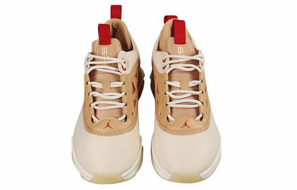 Кроссовки Jordan Maxin 200 (Женская размерная сетка)