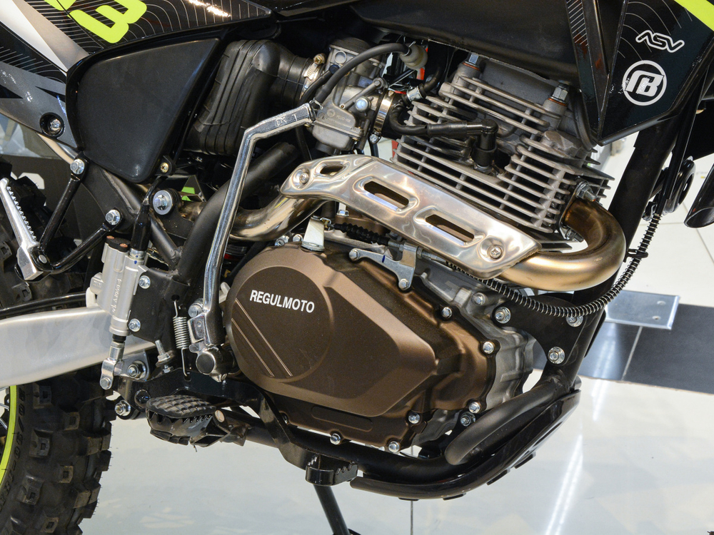 Мотоцикл эндуро Regulmoto Sport-003 PRO 300 ПТС Черно/Зеленый