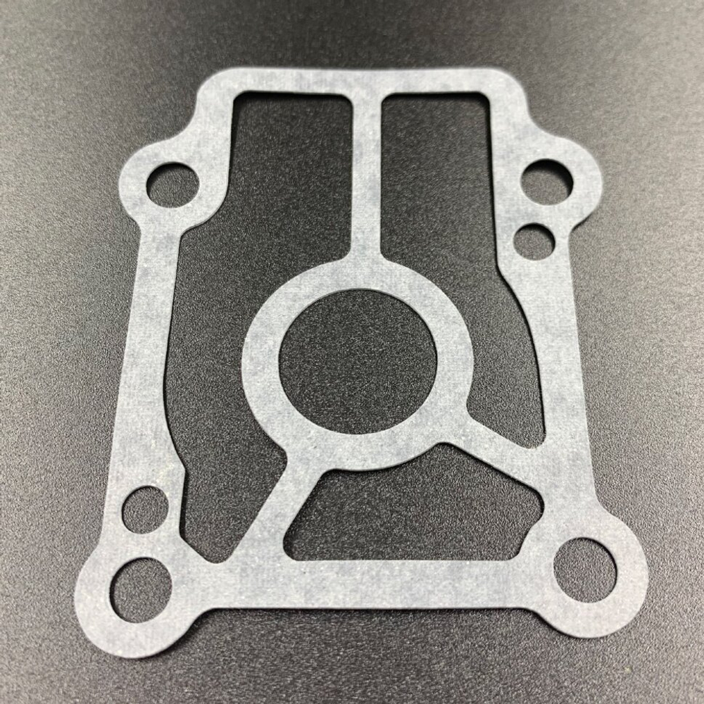 Прокладка под пластину помпы охлаждения Tohatsu 25-30, M40C (Tohatsu)